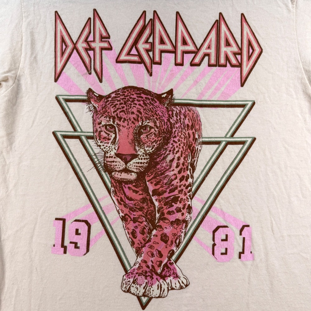 Def Leppard T-Shirt 1981 Tour Graphic 100% Cotton Small Cream Rock Band Tee - Picture 2 of 6